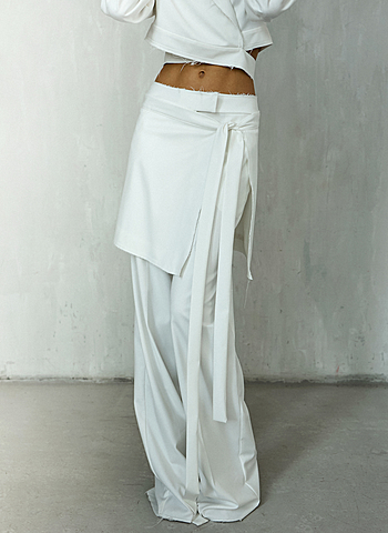 Юбка - баска с не обработанным краем Молочный