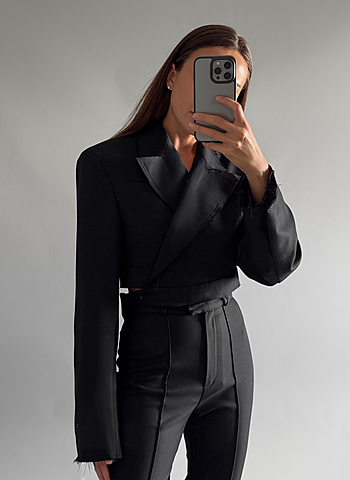 Укороченный жакет на запах индивидуальный пошив Черный