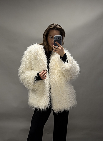 Шуба ROOK без воротника индивидуальный пошив Молочный