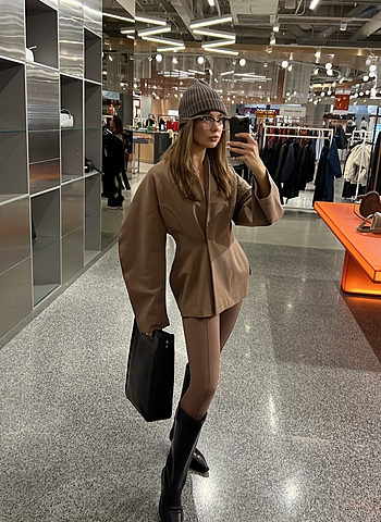 Жакет о силуэта GAMBIT индивидуальный пошив Песочный